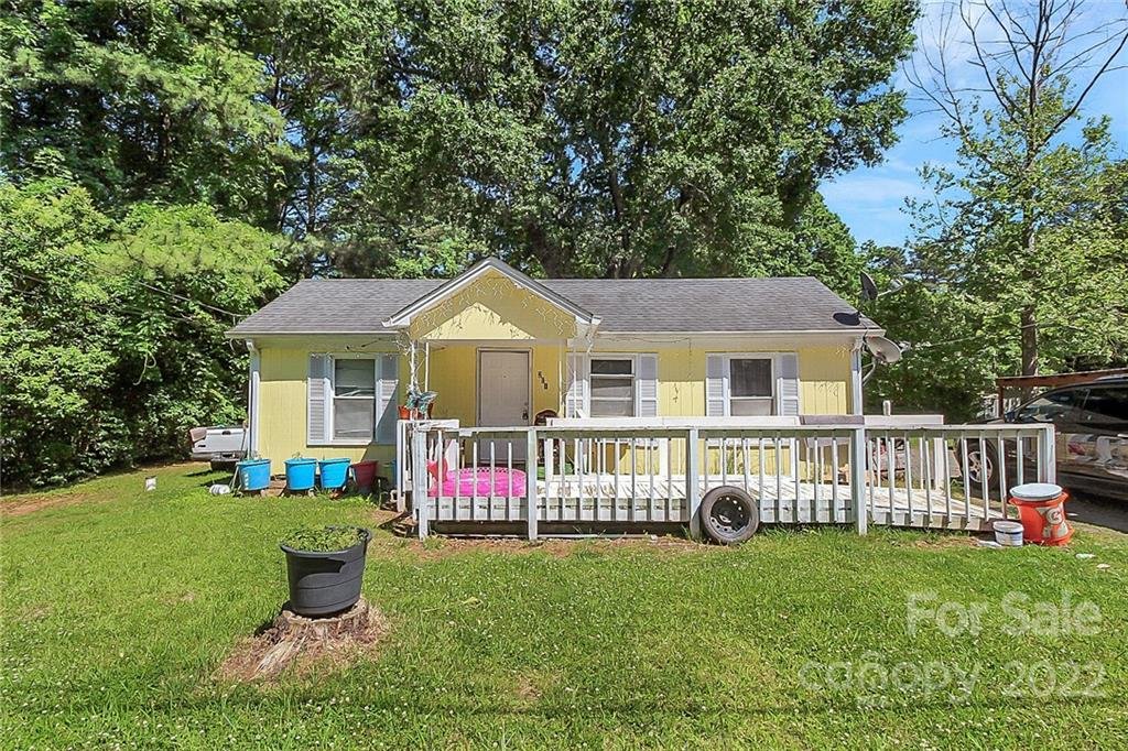 Property image 1 at 201 Atkinson Drive, Charlotte, NC 28214