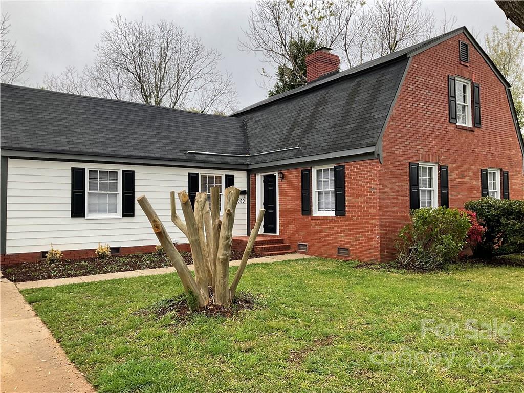Property image 1 at 3909 Woodbriar Trail, Charlotte, NC 28205