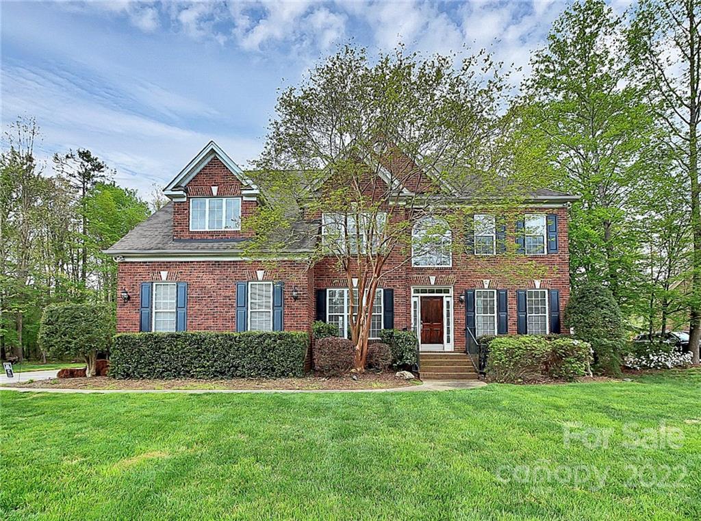 1140 Waynewood Drive