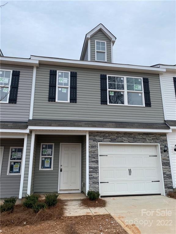 Property image 1 at 11009 Brittondale Lane, Charlotte, NC 28215