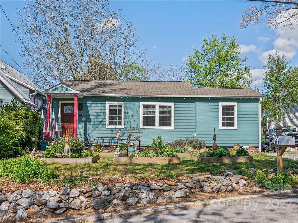 Property image 1 at 71 Middlemont Avenue, Asheville, NC 28806