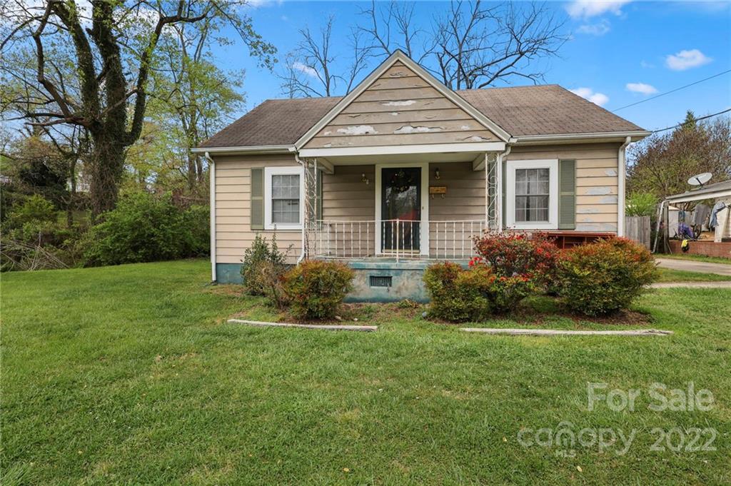 Property image 1 at 712 Pennton Avenue, Lenoir, NC 28645