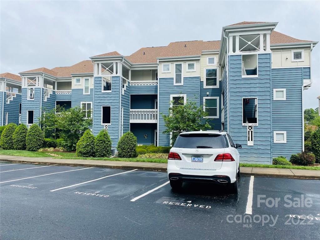 18791 Vineyard Point Lane