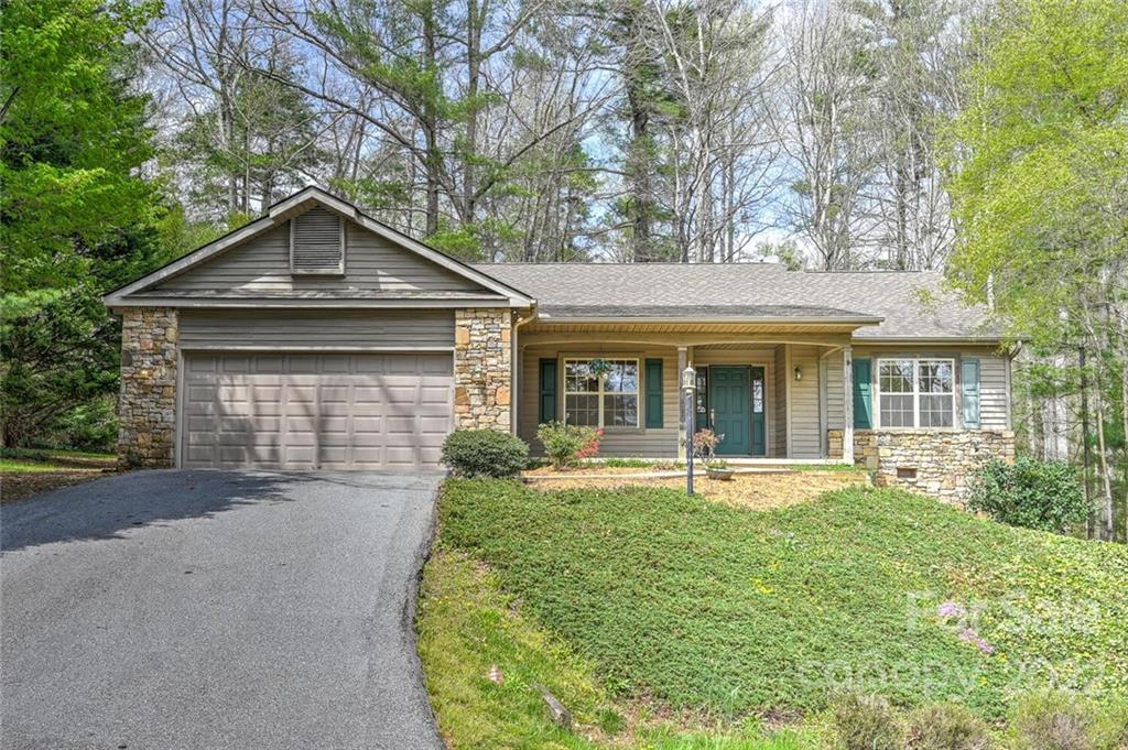 Property image 1 at 33 Tall Pines Road, Hendersonville, NC 28739