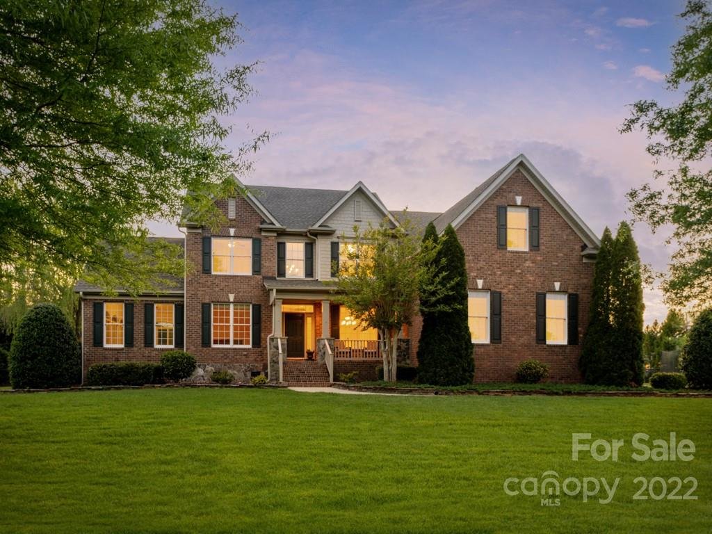 5025 Groves Edge Lane