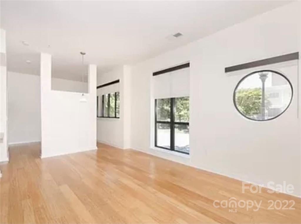 Property image 1 at 525 E 6th Street, Charlotte, NC 28202