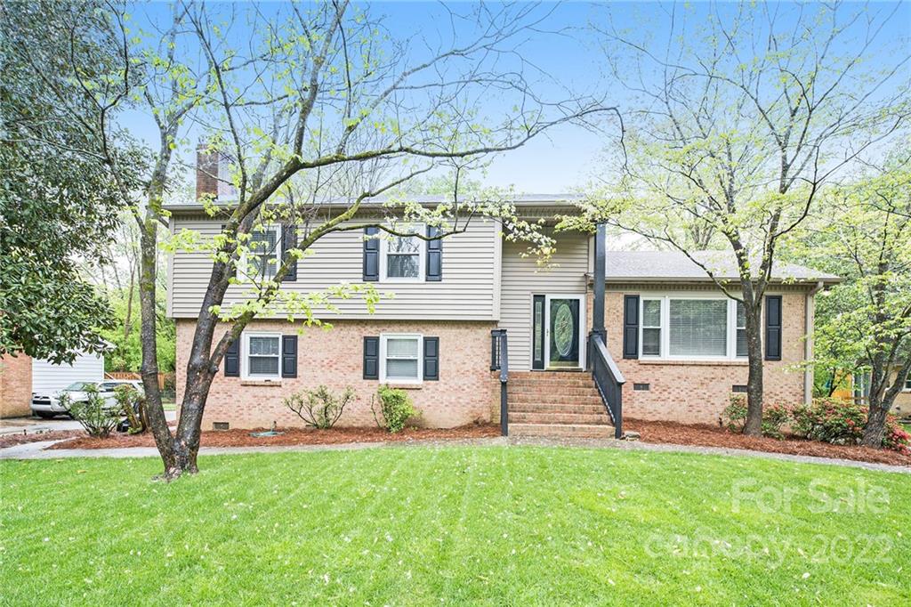 Property image 1 at 7516 Cornwallis Lane, Charlotte, NC 28270