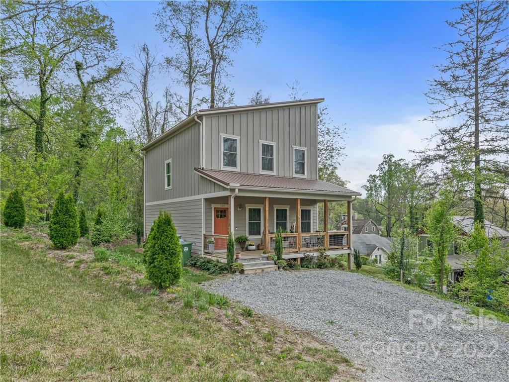 Property image 1 at 109 Druid Drive, Asheville, NC 28806