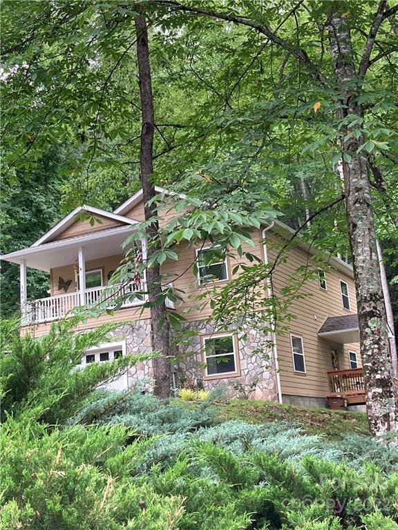 Property image 1 at 100 Loafer Lane, Waynesville, NC 28785