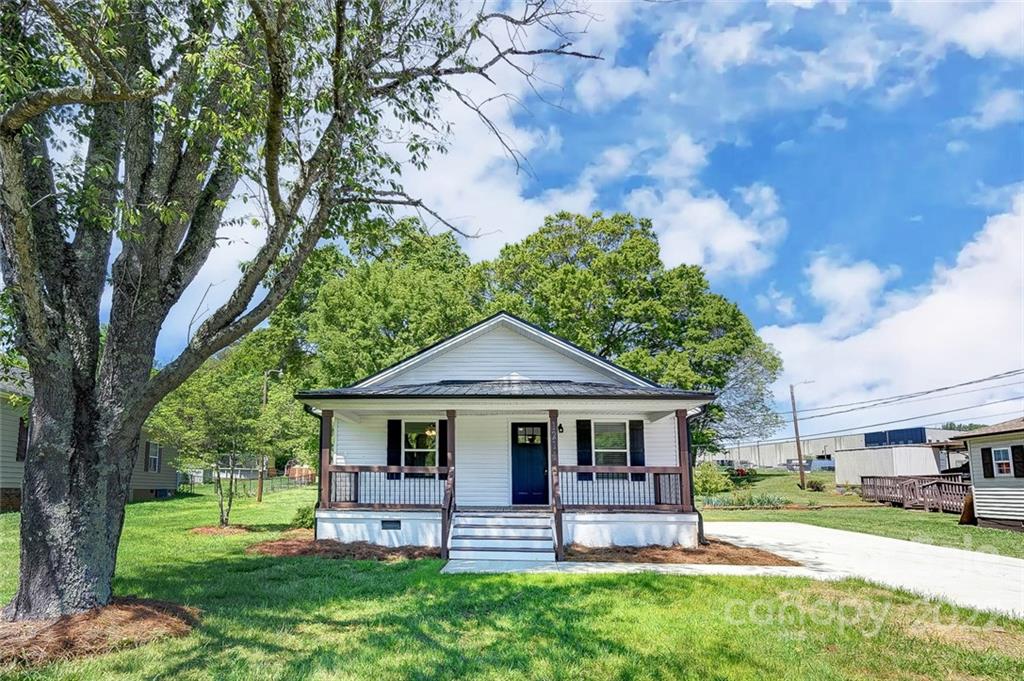 Property image 1 at 1211 Catawba Street, Belmont, NC 28012