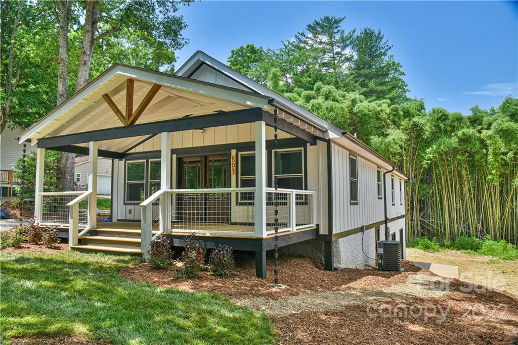 Property image 1 at 501 S Oconeechee Avenue, Black Mountain, NC 28711