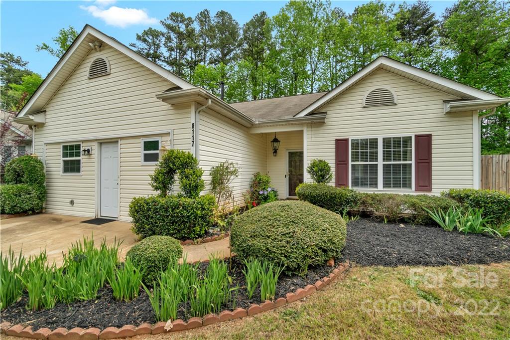 Property image 1 at 8117 Pozzi Road, Charlotte, NC 28216