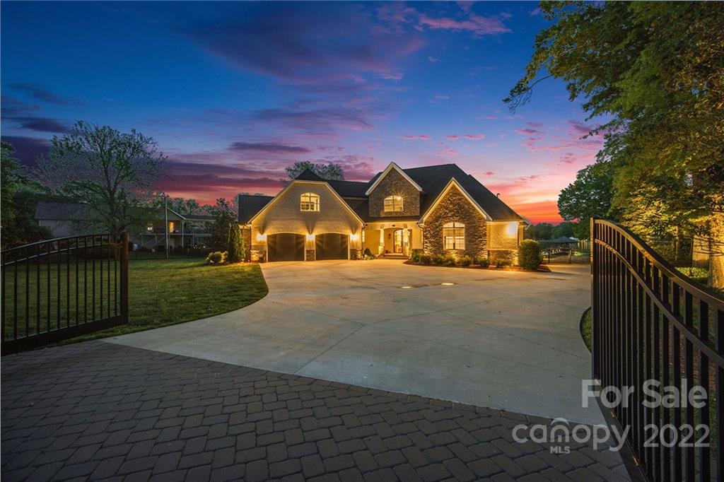 Property image 1 at 211 Wilson Lake Road, Mooresville, NC 28117