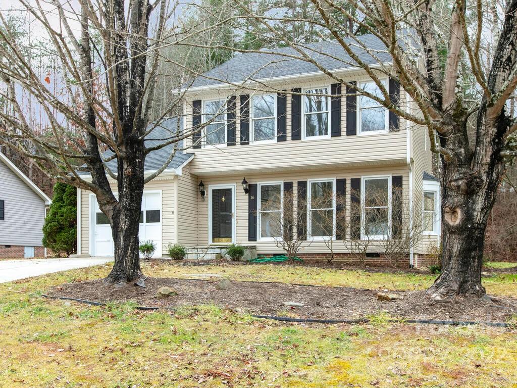Property image 1 at 16 Marlwood Court, Asheville, NC 28804