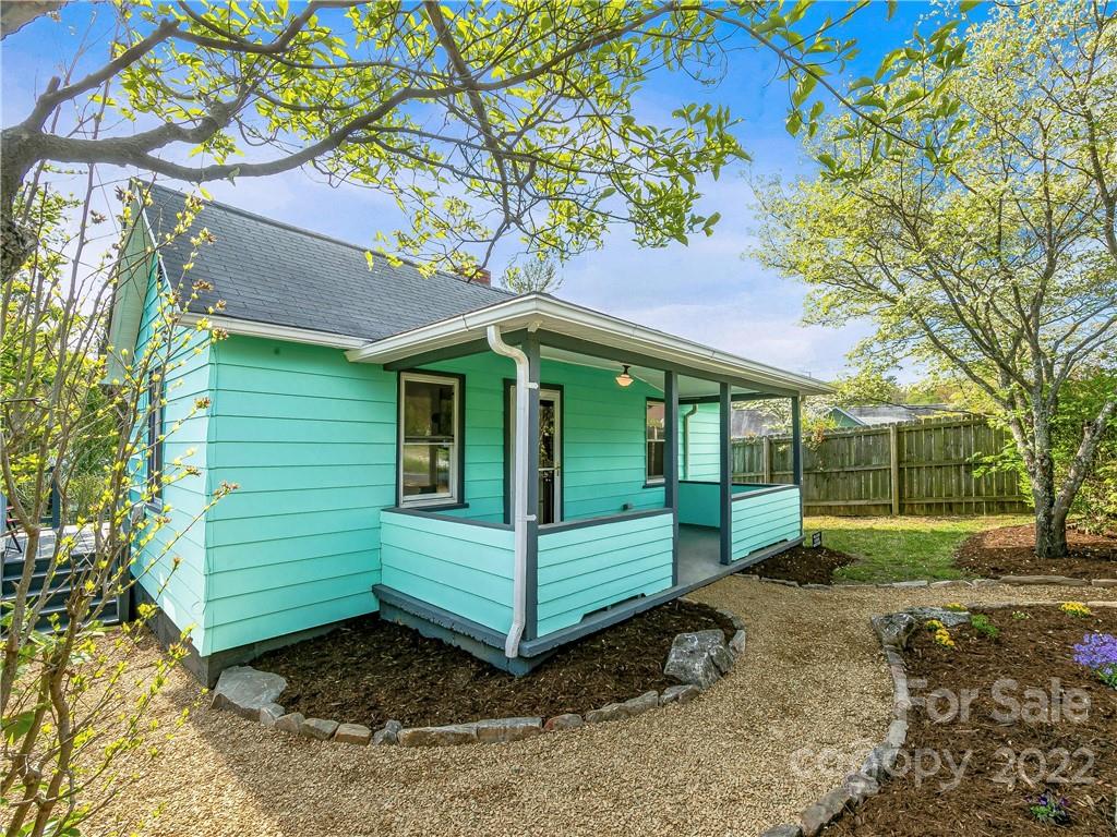 Property image 1 at 5 Short Shiloh Road, Asheville, NC 28803