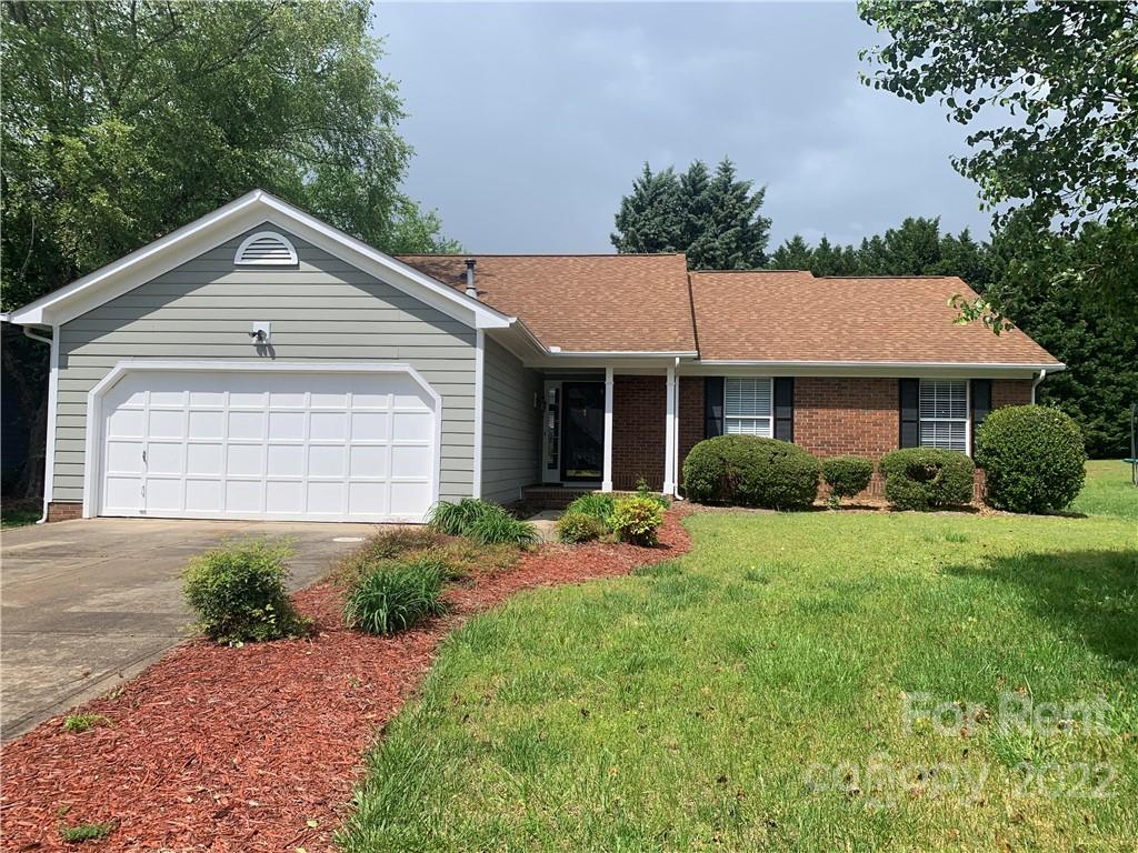 Property image 1 at 12331 Landing Green Drive, Charlotte, NC 28277