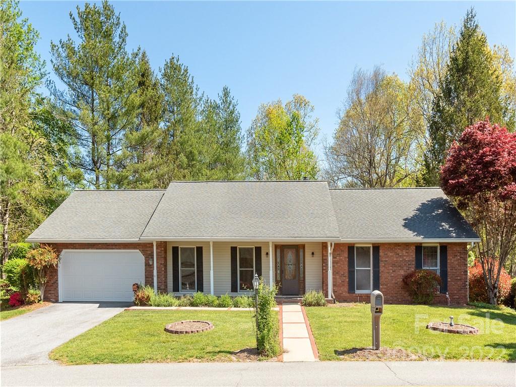 Property image 1 at 185 Mountain Valley Drive, Hendersonville, NC 28739