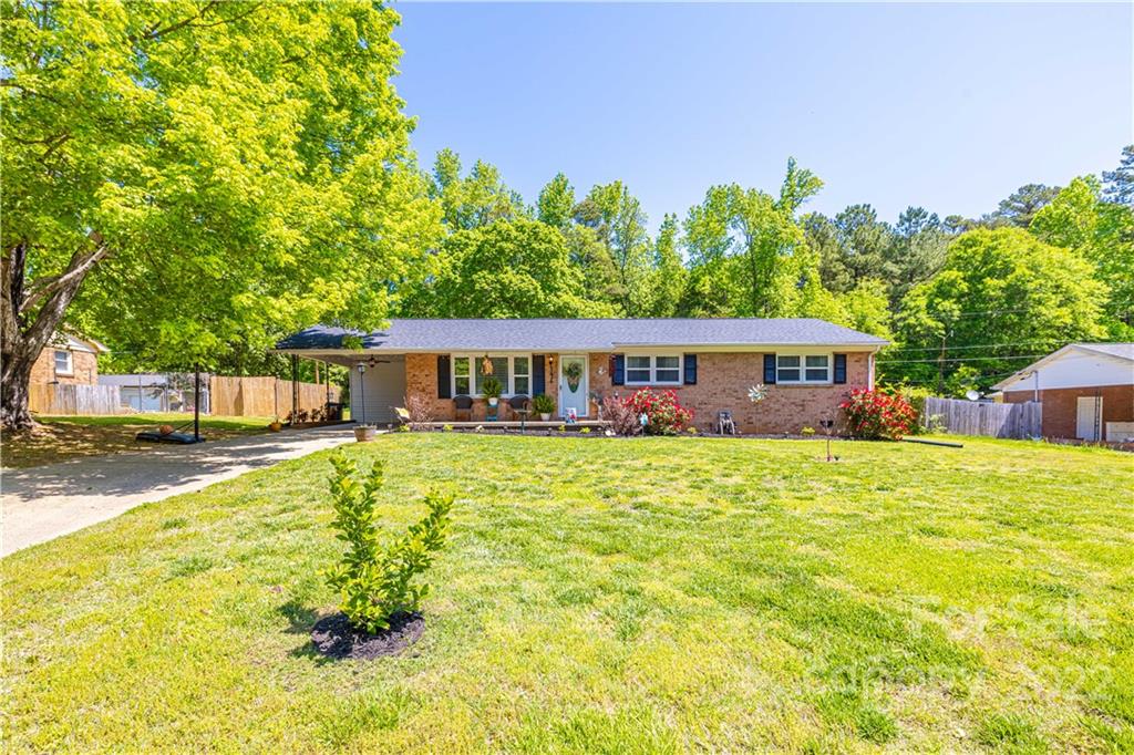 2626 Fairgreen Drive