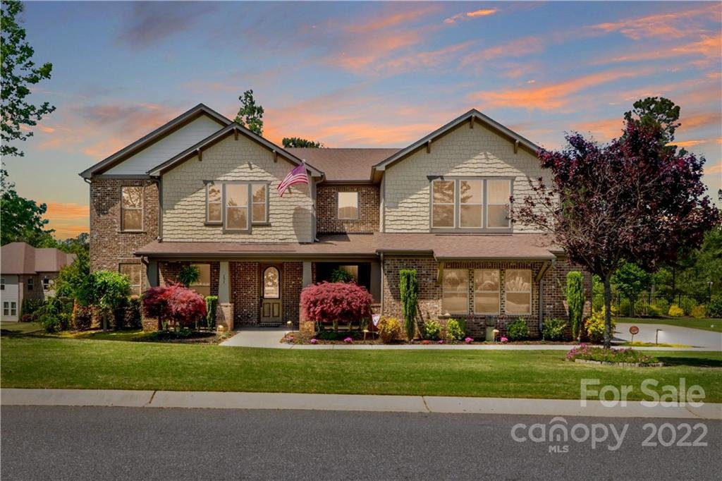 Property image 1 at 137 N San Agustin Drive, Mooresville, NC 28117