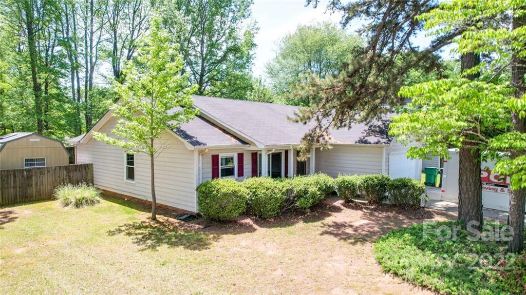 Property image 1 at 6336 Sunstone Drive, Charlotte, NC 28269