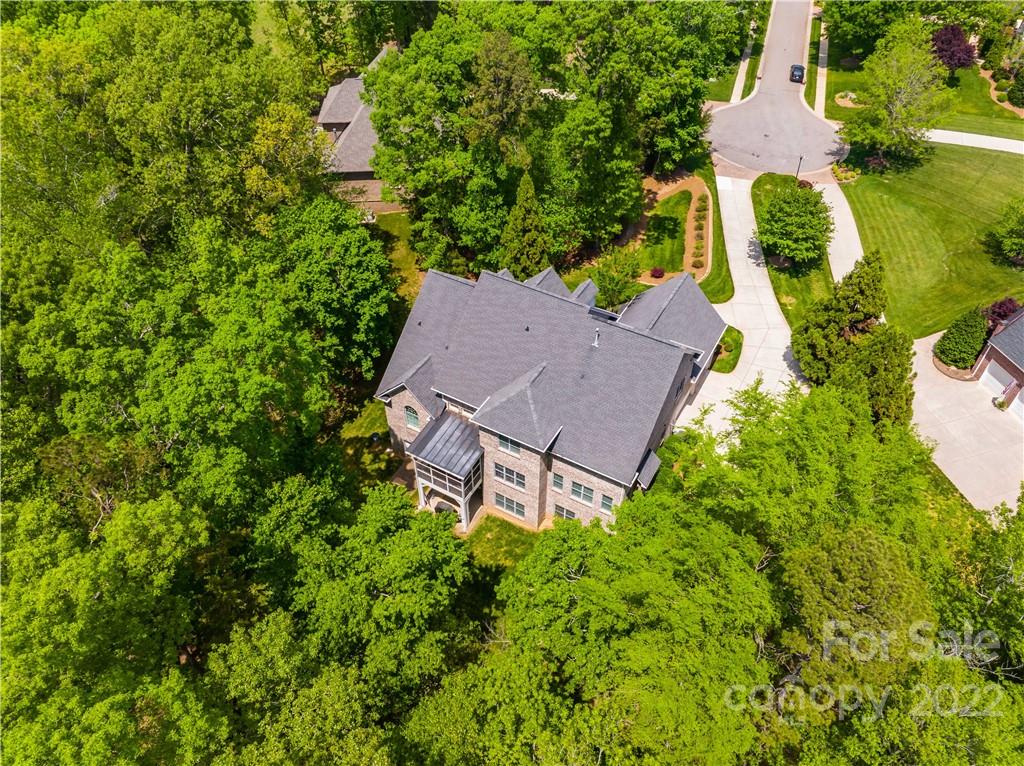 Property image 1 at 9008 Caliterra Drive, Matthews, NC 28104