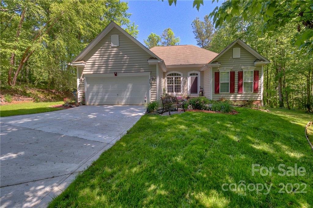 Property image 1 at 2104 Pineapple Court, Matthews, NC 28105