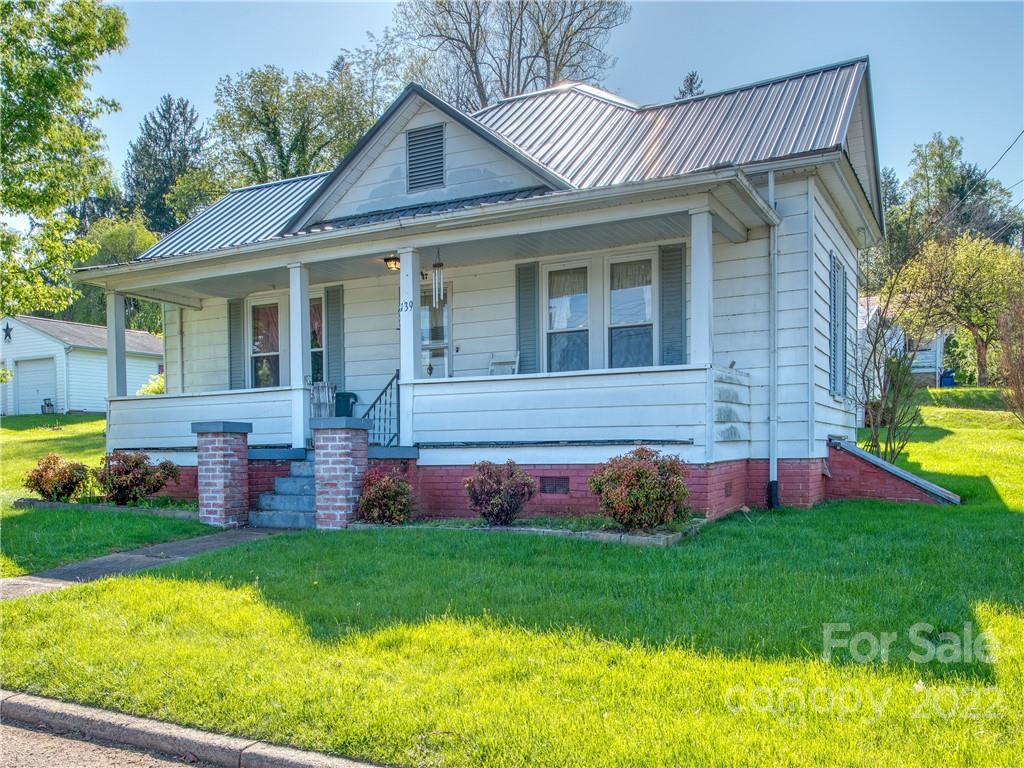 Property image 1 at 139 Pharr Street, Canton, NC 28716