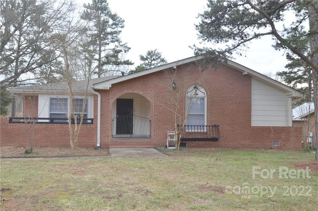 Property image 1 at 1332 Woodberry Road, Charlotte, NC 28212