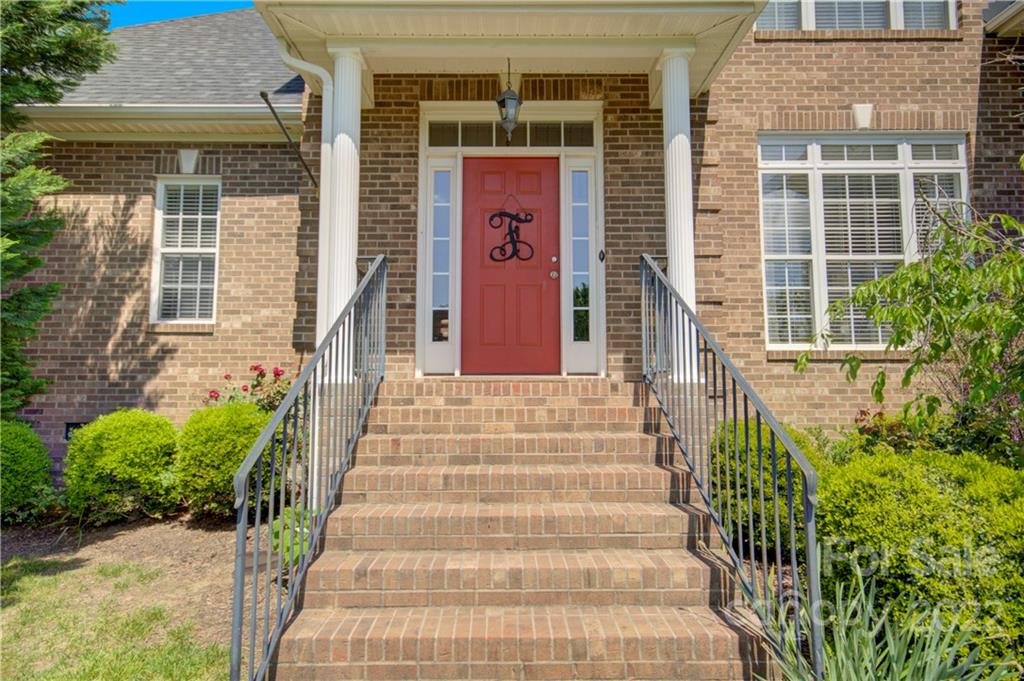 Property image 1 at 5641 Old Town Lane, Gastonia, NC 28056