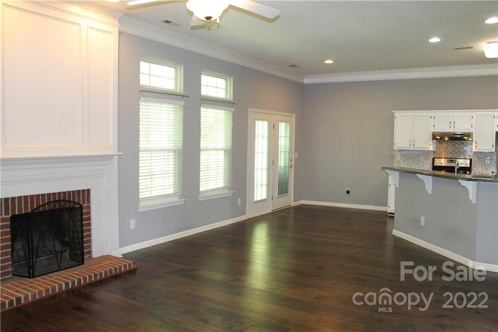 Property image 1 at 2825 Whaleys Court, Charlotte, NC 28273