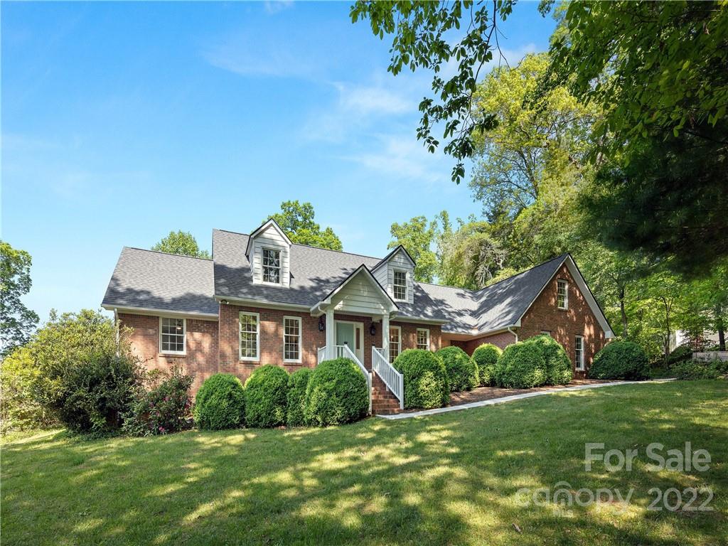 Property image 1 at 18 Westridge Drive, Asheville, NC 28803