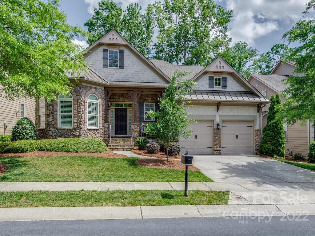 Property image 1 at 7415 Edenbridge Lane, Charlotte, NC 28226