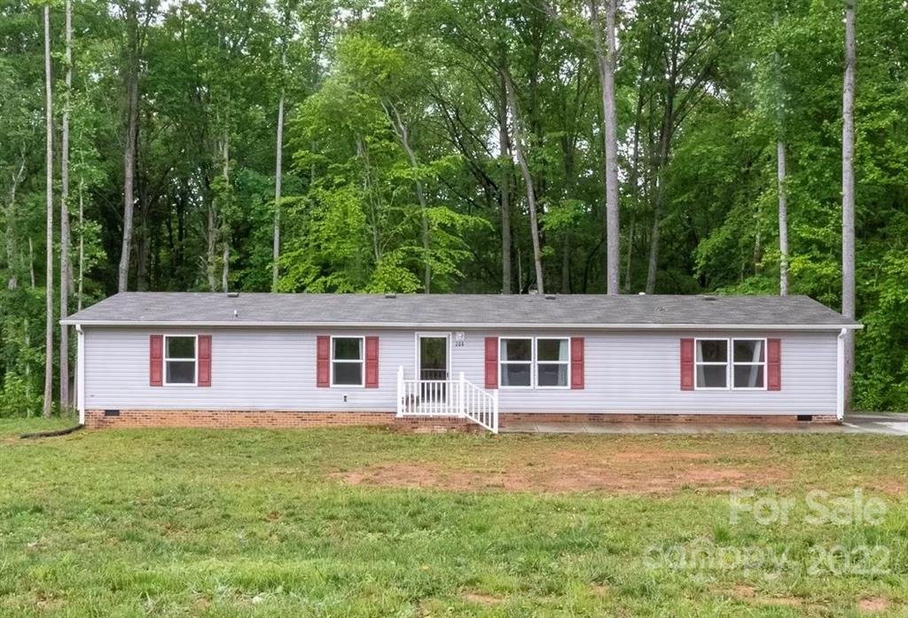 Property image 1 at 208 Clear Springs Road, Mooresville, NC 28115
