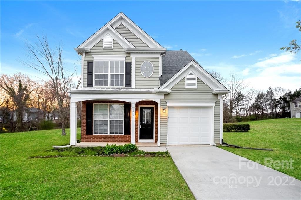 Property image 1 at 10456 Roundleaf Drive, Charlotte, NC 28213
