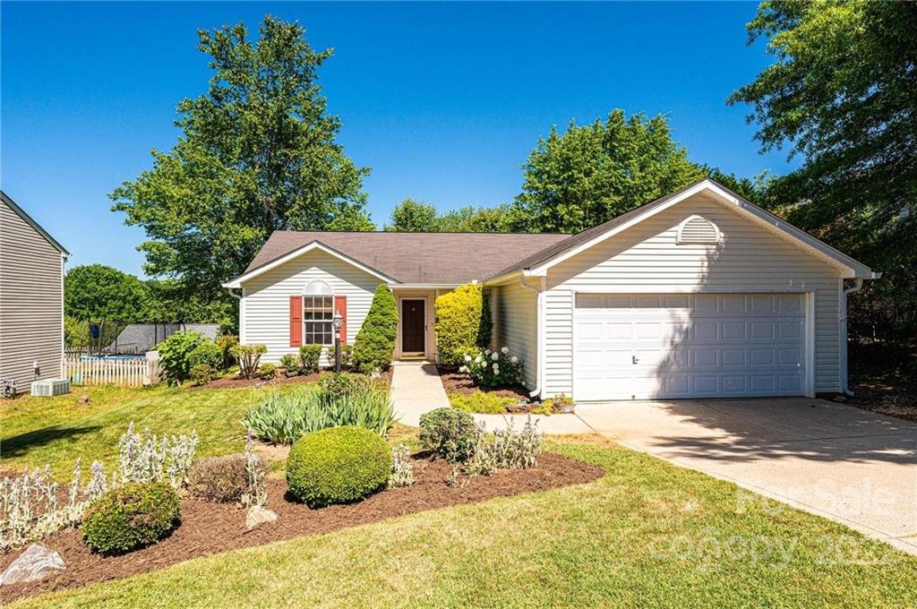 Property image 1 at 1957 8th Street Lane, Hickory, NC 28602