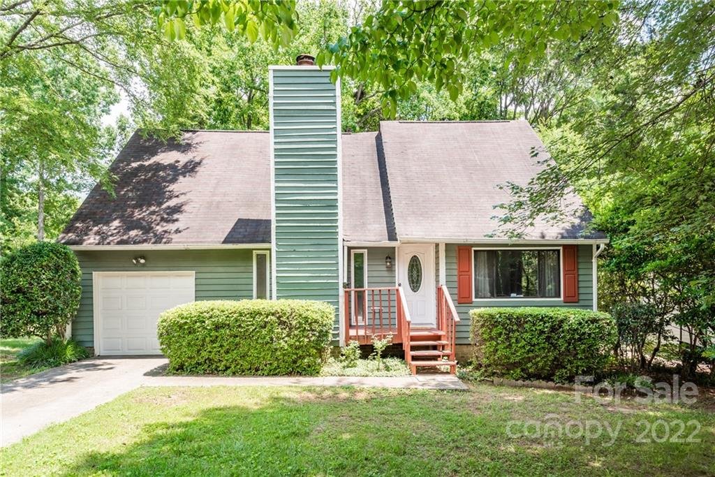 Property image 1 at 5012 Rolling Oak Lane, Charlotte, NC 28227