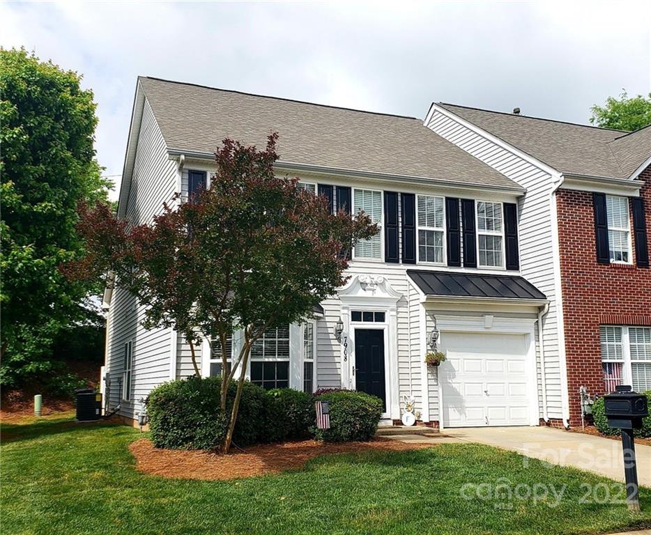 7908 Mariners Pointe Circle