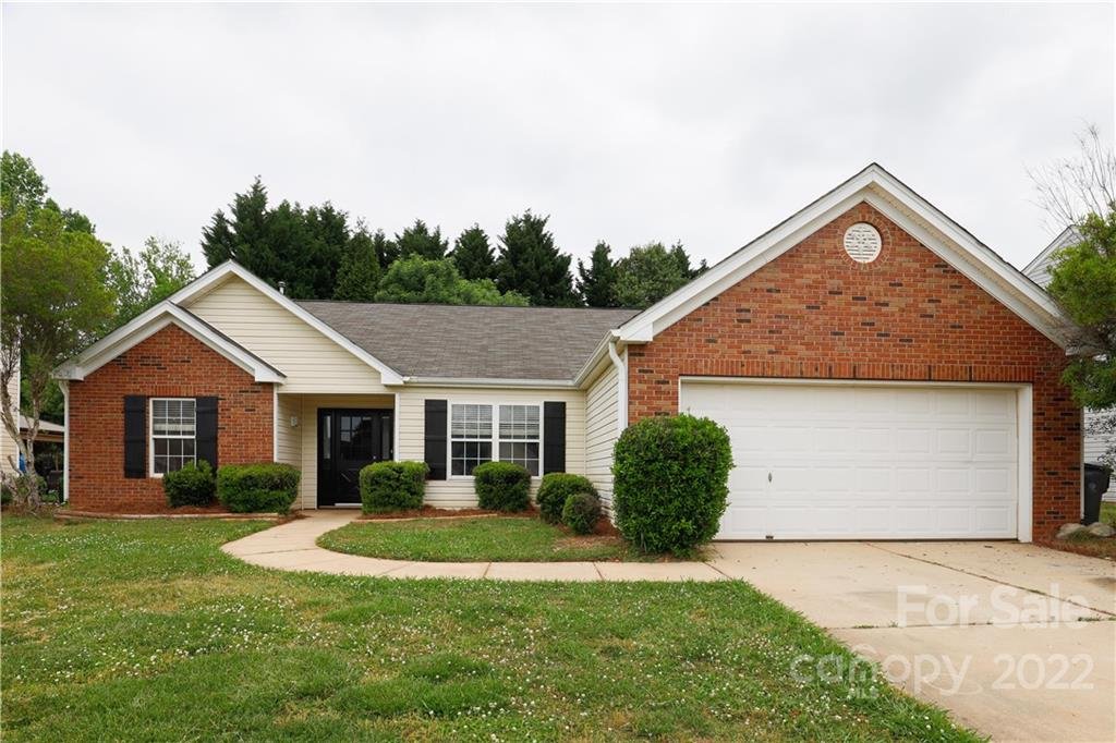 Property image 1 at 12043 Chantress Lane, Charlotte, NC 28215