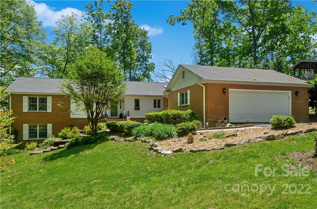 Property image 1 at 7 Greenbriar Woods Circle, Etowah, NC 28729