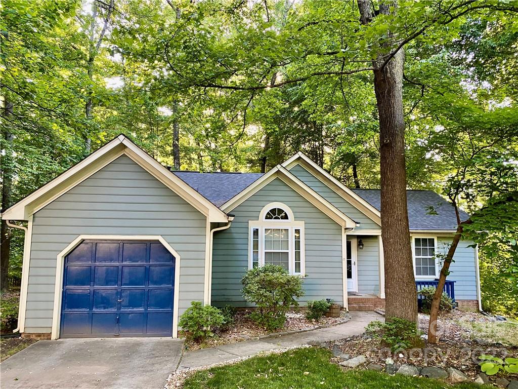 Property image 1 at 3704 Peakwood Court, Charlotte, NC 28269