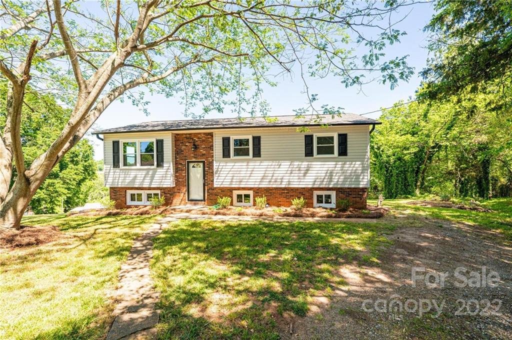 Property image 1 at 119 Kilborne Drive, Newton, NC 28658