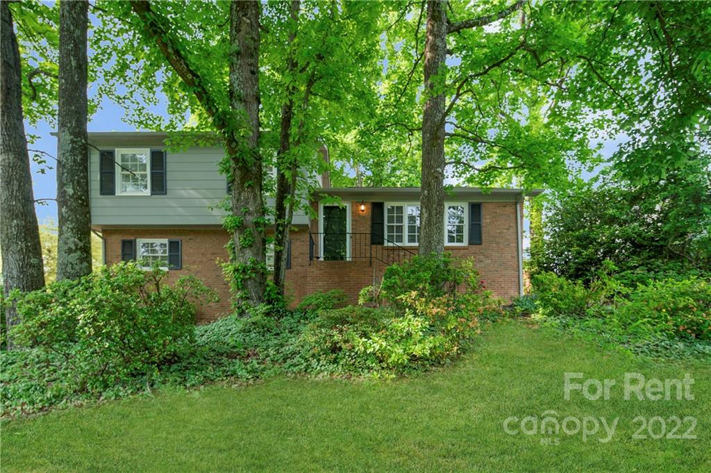 Property image 1 at 929 Eaglewood Avenue, Charlotte, NC 28212