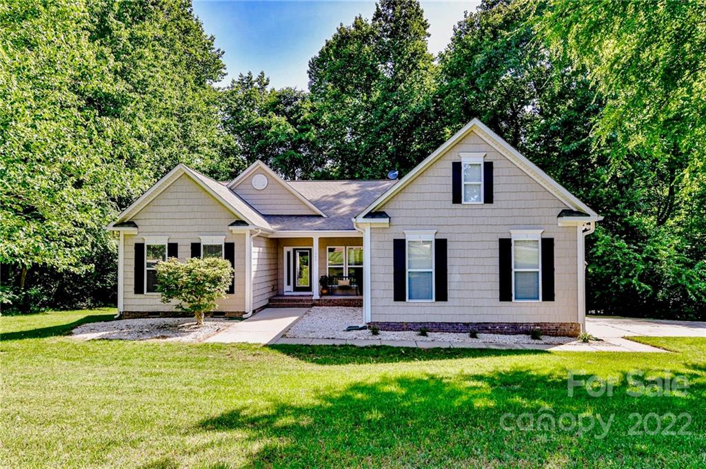 Property image 1 at 149 Canterbury Place Road, Mooresville, NC 28115