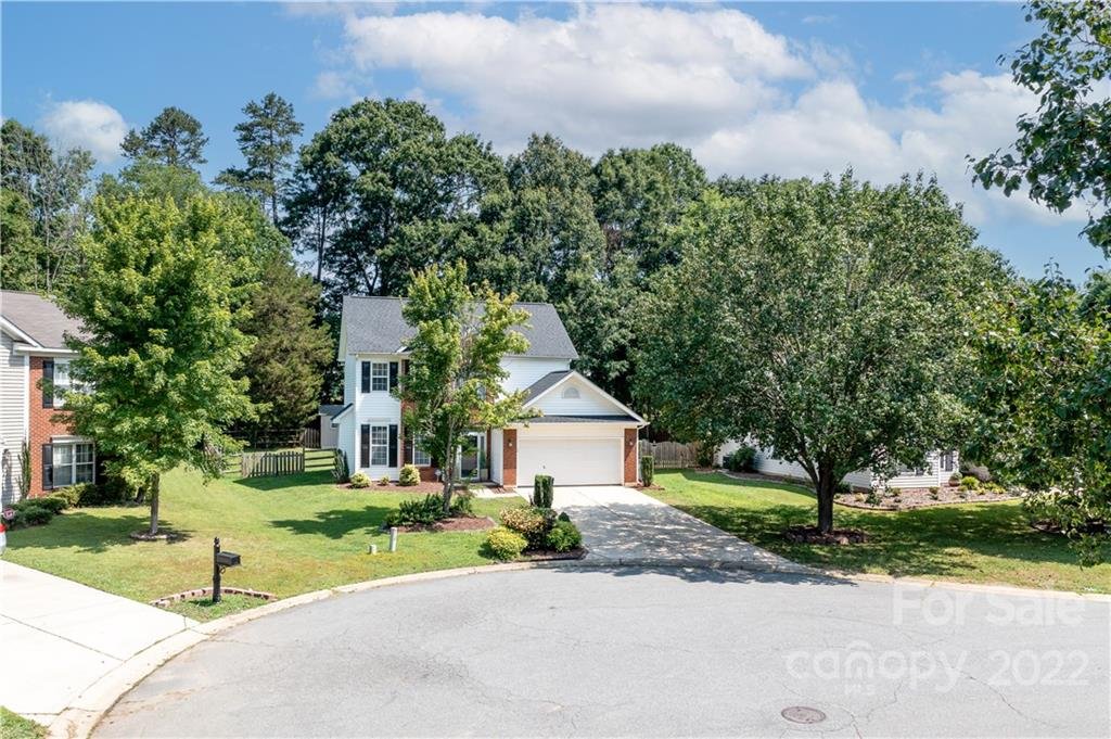 Property image 1 at 4509 Fox Thorne Drive, Charlotte, NC 28216