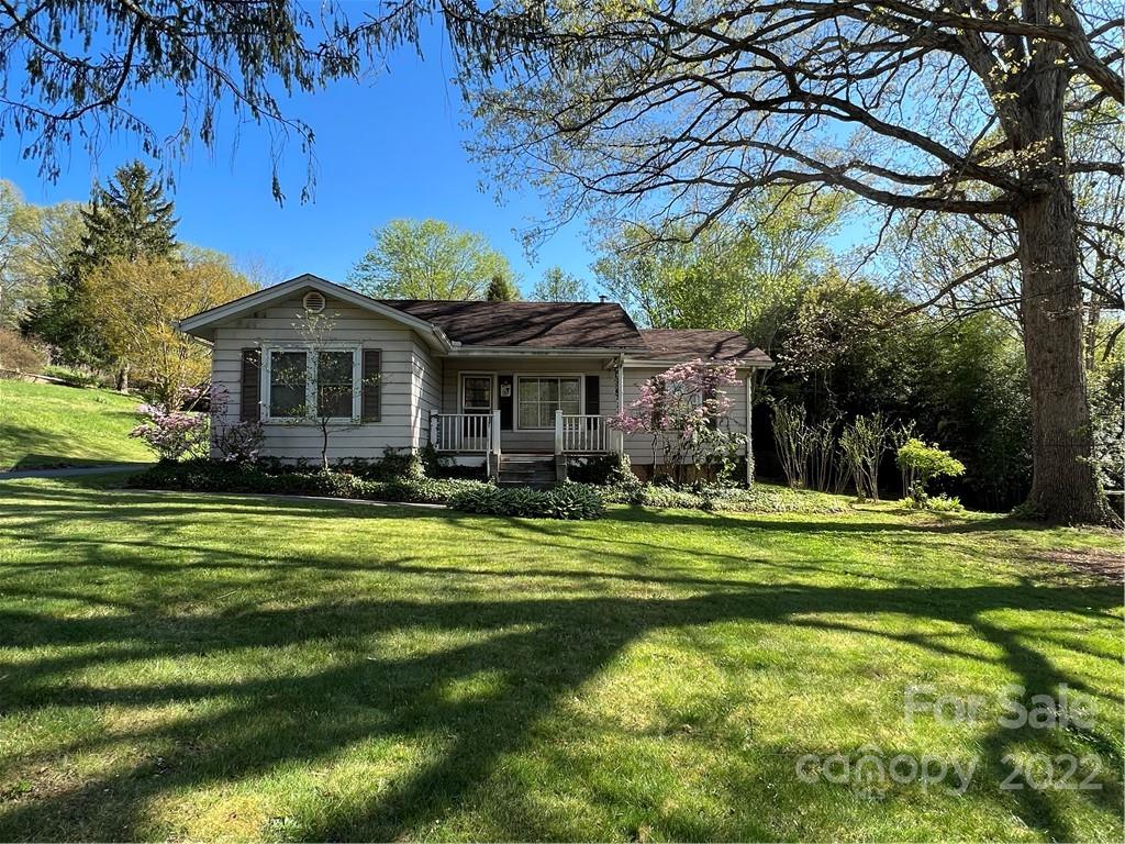 Property image 1 at 17 Wentworth Avenue, Asheville, NC 28803