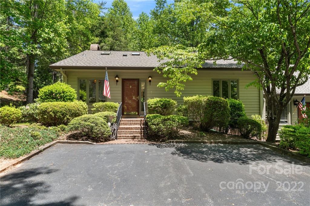 Property image 1 at 7 Hunting Country Trail, Tryon, NC 28782