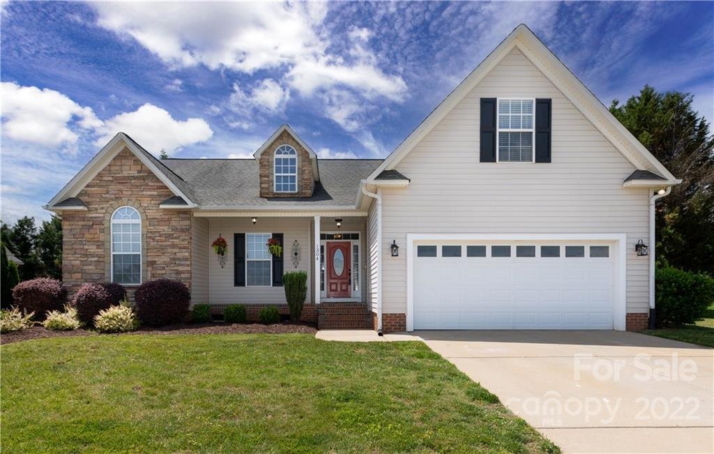 1304 Plantation Hills Drive