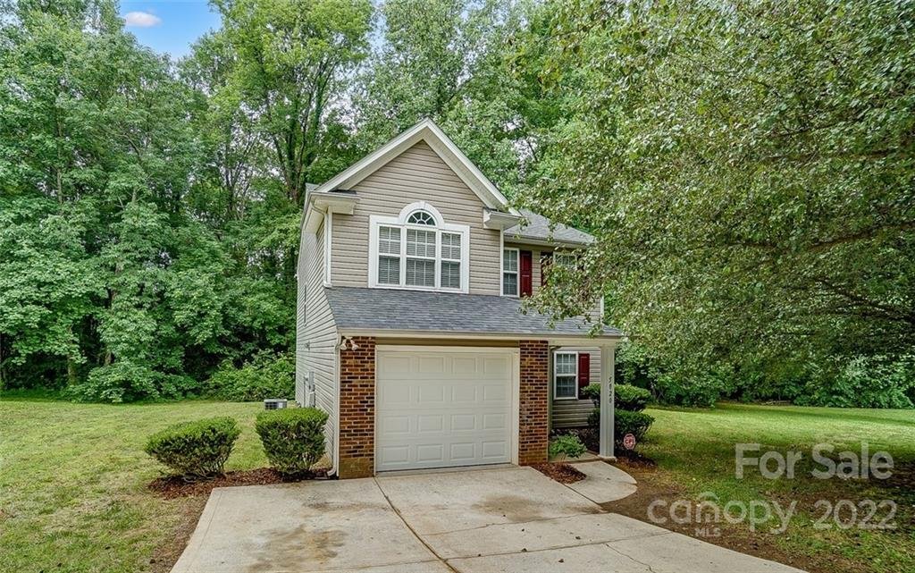 Property image 1 at 5820 Lawnmeadow Drive, Charlotte, NC 28216