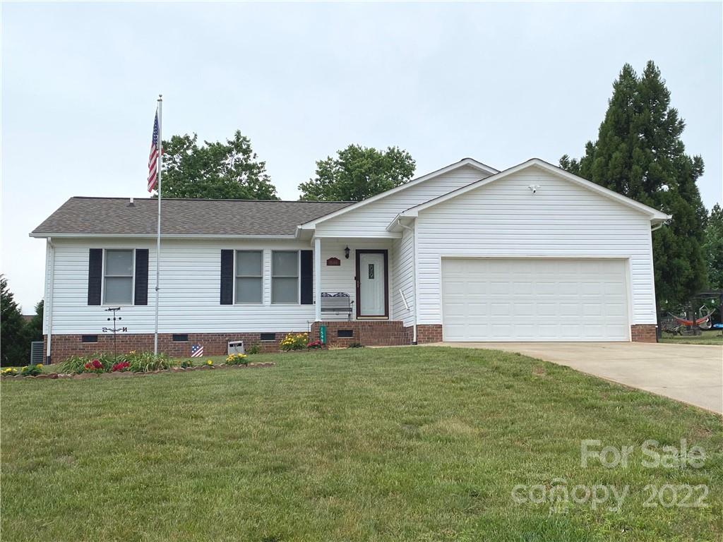 Property image 1 at 1599 Farmington Hills Drive, Conover, NC 28613