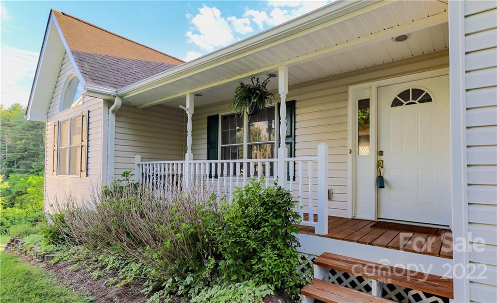 Property image 1 at 102 Ridge Brook Drive, Weaverville, NC 28787